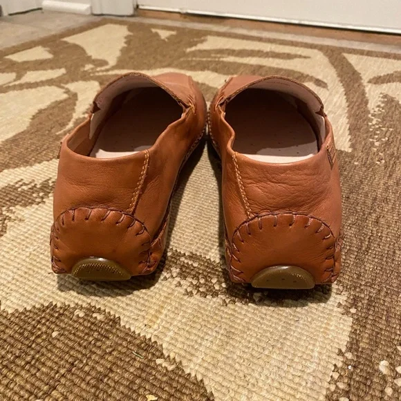NWOT Men's Pikolinos Tan Leather Driving Moccasin 41 (US 7)